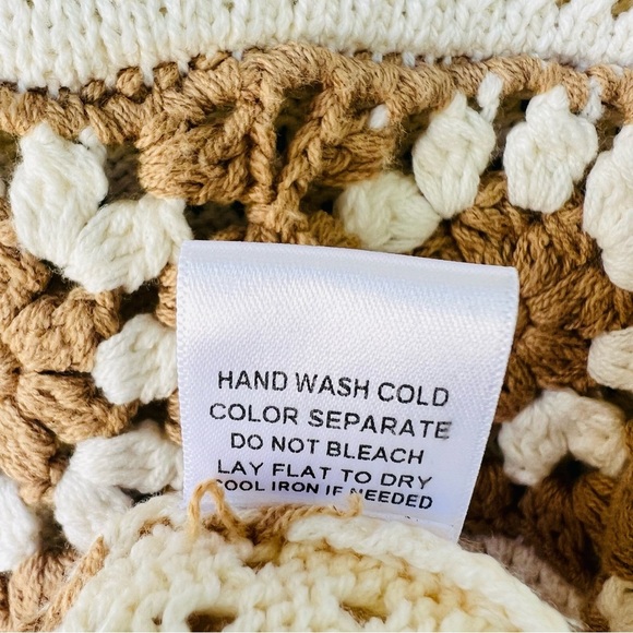 CROCHET FLORAL AND STRIPES CREAM TAN FLUTTER SLEEVE PULLOVER SWEATER SIZE 2X NWT - Picture 8 of 9